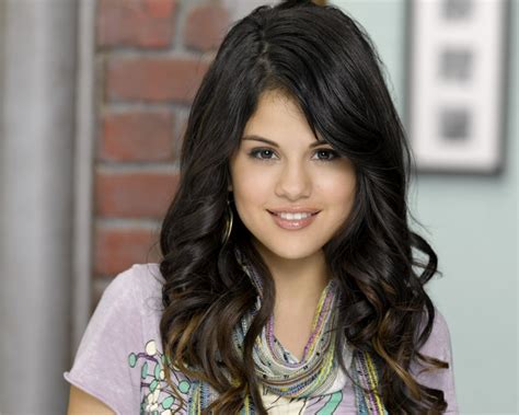 Selena Gomez Biography & Photos 2012 | All Hollywood Stars