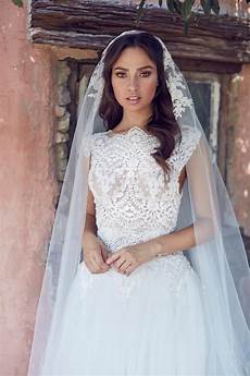Wedding Veils by How To Find Your Wedding Veil Modern Wedding Wedding Veils