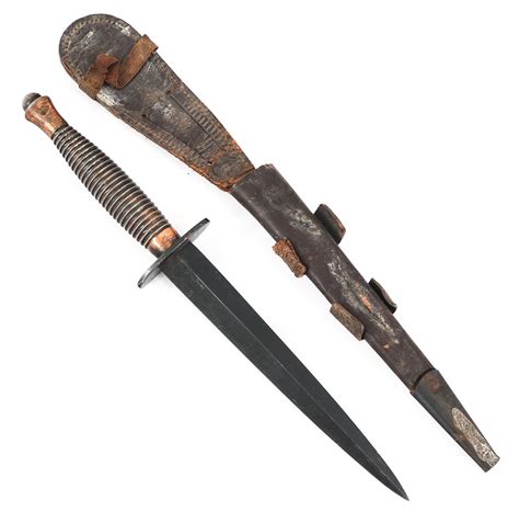 At Auction: THIRD PATTERN FAIRBAIRN SYKES FIGHTING KNIFE