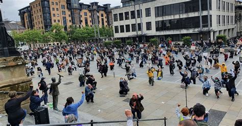 PSNI handling of Black Lives Matter protests criticised by ombudsman ...