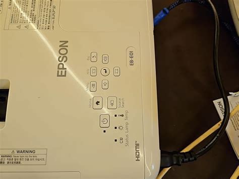 Epson EB-E01 XGA Projector