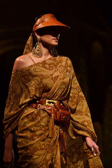 Sabyasachi celebrates 20 years with the stunning show, 'Kashgaar Bazaar'