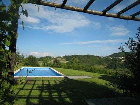 CASCINA ROSIGNANA (Ponzano Monferrato) - B&B Reviews & Photos - Tripadvisor