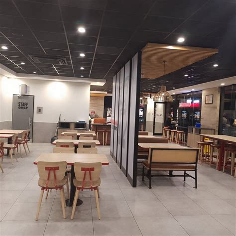 KFC GELVANDALE, Port Elizabeth - Restaurant Reviews, Phone Number ...