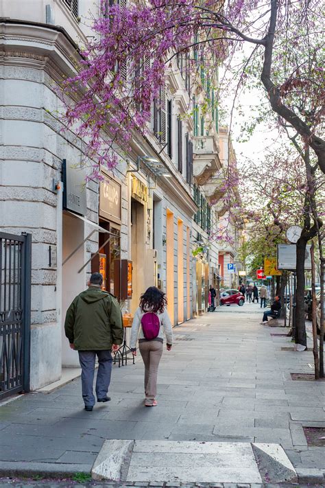 Rome Shopping Guide: 6 Essential Areas to Know (Local's Guide)