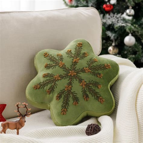 Amazon.com: Ashler Merry Christmas Snowflake Pillow, 15x15 Inch Velvet ...
