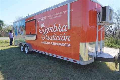 UTRGV mobile lab hopes to take agriculture education across RGV | MyRGV.com