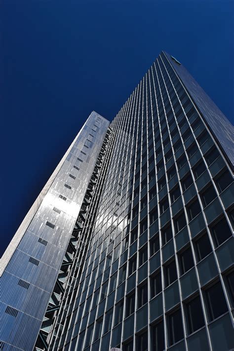 Skyscraper High Resolution 的图像结果