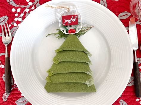 Holiday Napkin Folding Ideas