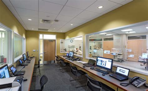 Northeastern University - Ellenzweig