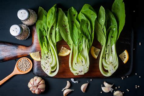 Bok Choy Facts, Calories, Health Benefits And Side Effects - BetterMe