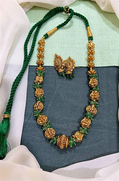 Emerald in Naskhi Necklace - NN00130 – Spurthi Jewels