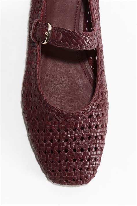 Women's Burgundy Leather Mary Jane Flats | H&M CA