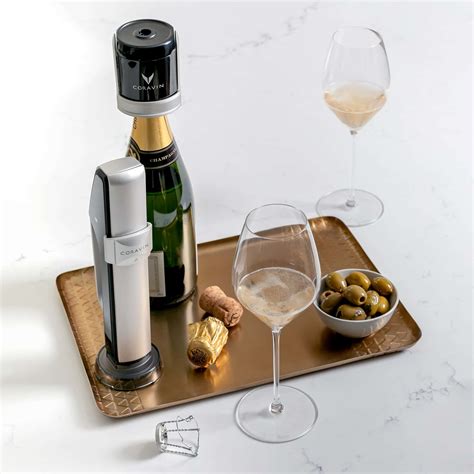 https://www.coravin.dk/cdn/shop/articles/Coravin-Square-JustinDeSouza-2_3a4ca4c2-23cd-48cd-b0e6-41bcc34e6e67.jpg?v=1732124090&width=2048