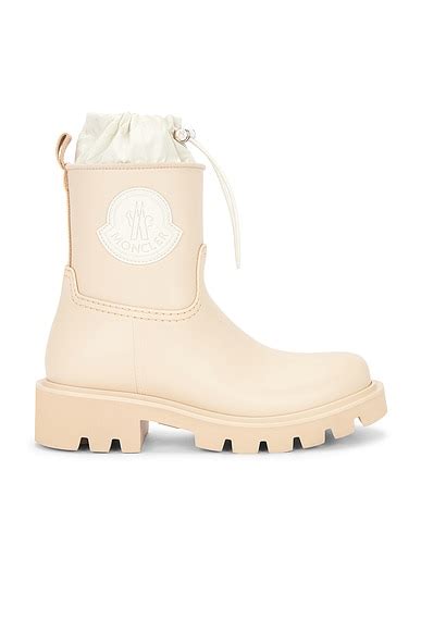 Sorel Tivoli V Boot in Honey White & Sea Salt | FWRD