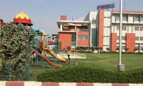 Crossings Republik, Ghaziabad: Map, Property Rates, Projects, Photos ...
