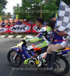 poto motor road race foto foto sumber adventure center cup road race kutoarjo poto motor road race foto foto sumber adventure center cup road race kutoarjo