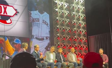 (Video) John Henry booed at Red Sox event over 'expensive' claim