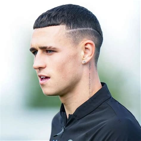 Pin on Phil Foden😍 | Soccer hair, Soccer player hairstyles, Mens ...