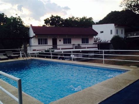 JO AND JOHNNY'S BEACH AND DIVE INN (Batangas/Nasugbu) - Guesthouse ...