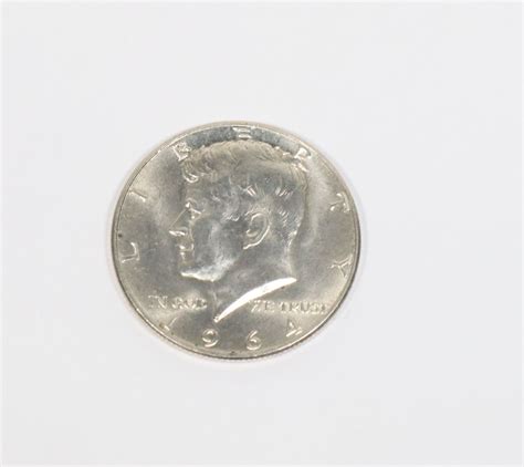 1964 D KENNEDY USA 50 CENT PIECE 90 % SILVER