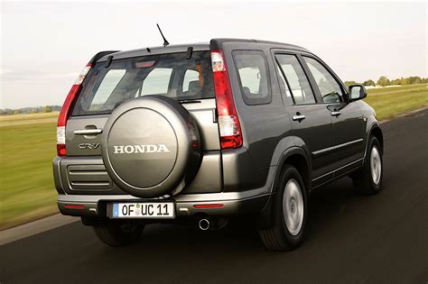 HONDA CR-V Specs, Performance & Photos - 2004, 2005, 2006, 2007 ...