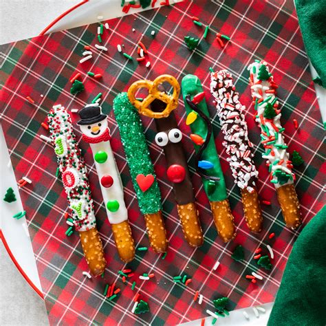 Christmas Pretzel Rods - A Pumpkin And A Princess