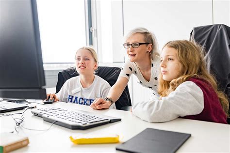 Class 12th Hacker 的图像结果