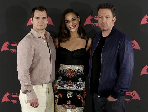 Justice League: Zack Snyder teases Wonder Woman while Joss Whedon cuts ...