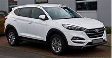 Hyundai Picture by File Hyundai Tucson 1 7 Crdi 2wd Trend Iii Hyundai Picture