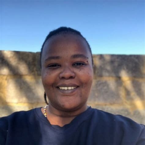 Fezile - English teacher - ₹1285/h