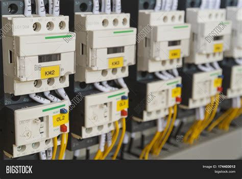 Pictures About Electricity 的图像结果