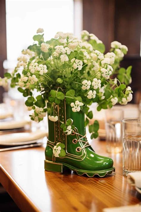 St. Patrick’s Day Table Decor: 40+ Simple, Elegant, Festive Ideas