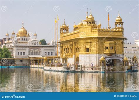 Golden Temple, Amritsar - India Editorial Image - Image of reflection ...