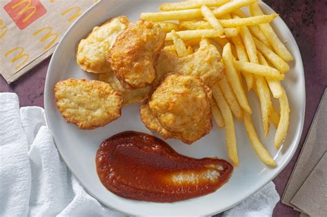How to Make It: McDonald's Chicken Nuggets {Copycat McNugget Recipe}