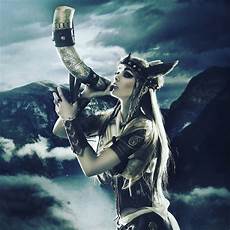 mythologie nordique valkyrie valkyries choose who goes to valhall skull mythologie nordique valkyrie valkyries choose who goes to valhall skull