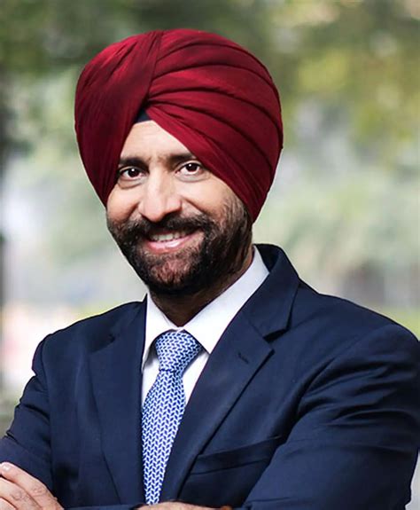 Ashwinder R Singh - Real Estate Leader and Amazon #1 Bestselling Author