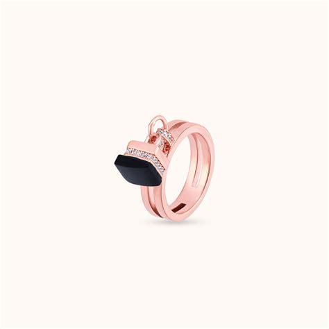 SHINING’s Celestia Onyx Luxe Lock Ring – Shining Silver.in