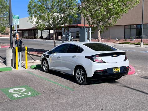 North Domingo Baca Multigenerational Center | Albuquerque, NM | EV Station