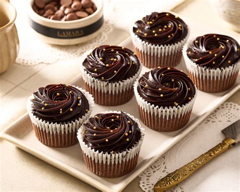 Lamara Patisserie / Premium Luxury Celebration Cakes / Online Delivery ...