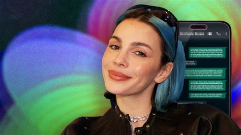 Nel telefono di Rose Villain: “Adoro i meme, dopo Sanremo la pietra è il mio nuovo simbolo”