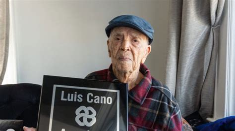 At 111 years old, the oldest man in the United States shares his 3 habits