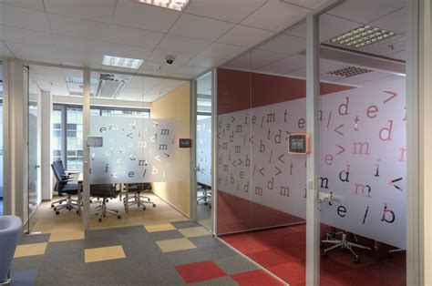 Příčky a mobilní stěny pro Home Credit | Partitions and movable walls