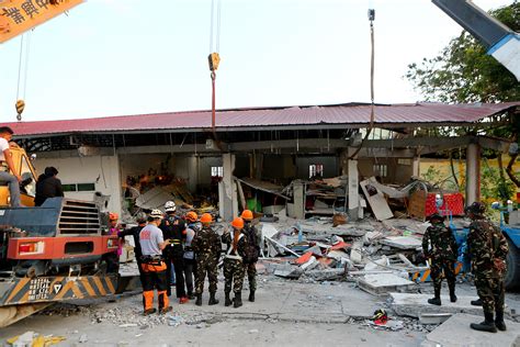 菲律宾北部地震已致多人死伤_邦板牙