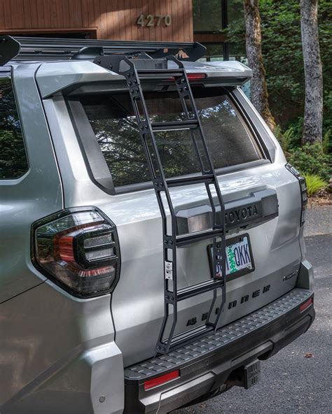 Rear hatch ladder | 2025 4Runner Forum (6th Gen) Community - 4Runner6G.com