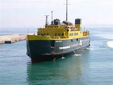 pozzuoli ischia porto traghetti navi e armatori approdi di passione pozzuoli ischia porto traghetti navi e armatori approdi di passione