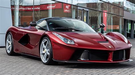 All Ferrari red colours - ROSSOautomobili