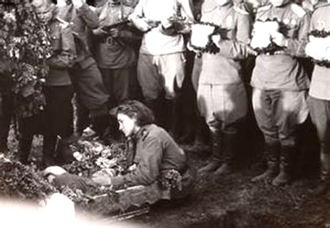 【左右视频】德军虐杀苏联俘虏三百万 苏军报复德国两百万女人 （下）