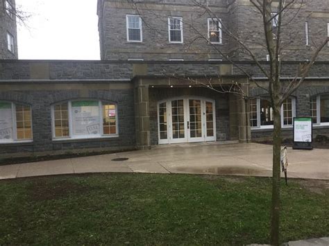 DALHOUSIE UNIVERSITY (Halifax, Nova Scotia) - Apartment Reviews ...