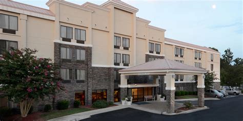 Morrisville Hotels near Raleigh Airport | Holiday Inn Express Raleigh ...